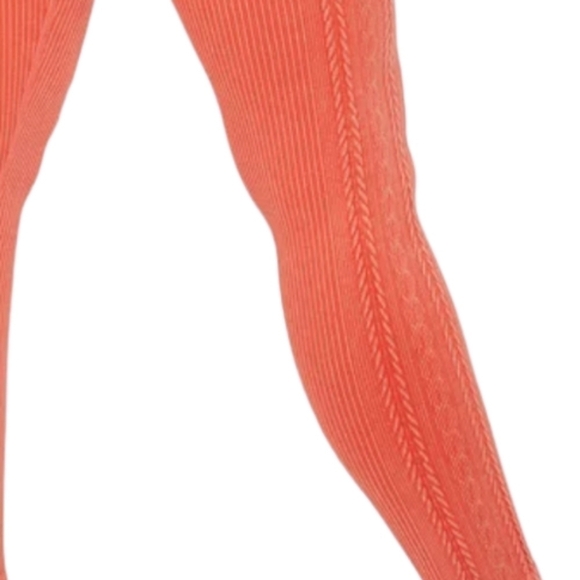 Aerie Small seamless peach cable designed legging - Picture 4 of 16